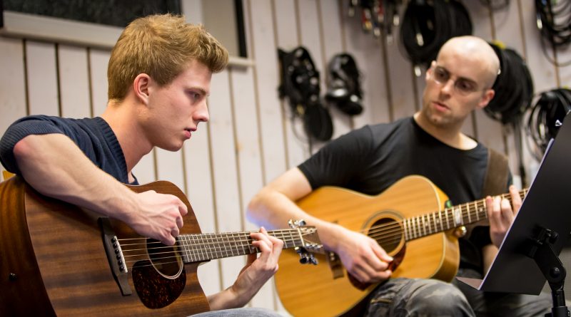 Gitarrenunterricht für Erwachsene