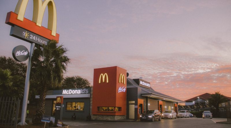 McDonald’s McRib NFT-Projekt verweist auf rassistische Beleidigungen, die auf Blockchain aufgezeichnet wurden