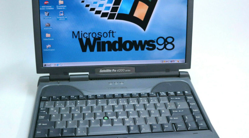 Windows 98 Vintage Laptop Toshiba Satellite Pro 4200 4270 500 MHz 40 GB 14,1″ CD