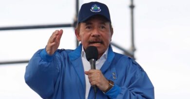 Ortega-propone-ley-que-obligaria-a-bancos-en-Nicaragua-a.jpg