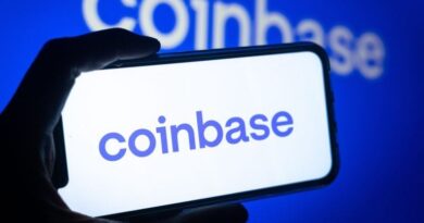 Crypto-Hedge-Funds-Are-Quietly-Getting-Debanked-Survey-Shows.jpg