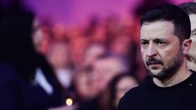 Ukrainian mayor threatens Zelensky with military ‘purge’ — RT Russia & Former Soviet Union Ukrainian-mayor-threatens-Zelensky-with-military-‘purge-—-RT-Russia.jpg