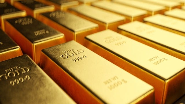 Bitcoin VS Gold: Which will it be?