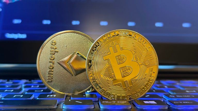 Bulls March On: Bitcoin and Ether ETFs Add More Than 0 Million Combined