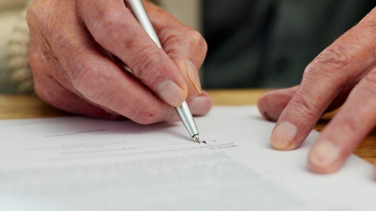 Binance’s CZ Calls for ‘Will Function’ on Every Crypto Platform