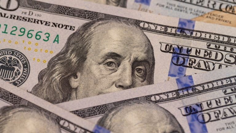 Bitcoin Beaten: Stablecoins Shine as Wartime Remittance Tools