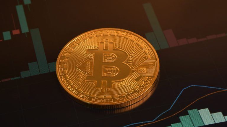 Bitcoin ETFs Stay Hot With Half-Billion Dollar Inflow