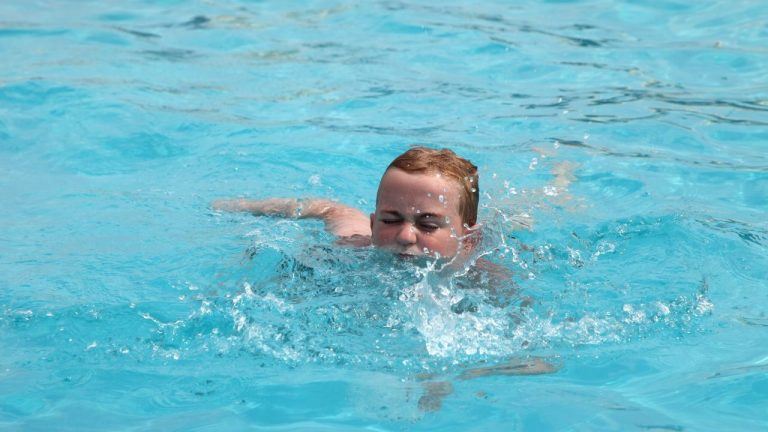 Bitcoin Treads Water As Dominance Falls to Lowest Level in 4 Months