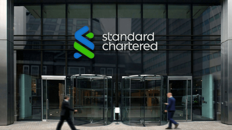 Standard Chartered Opens UK Branch for Institutional Crypto Trading