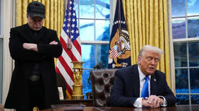 Trump threatens to strip citizenship of celebrity critic — RT Entertainment