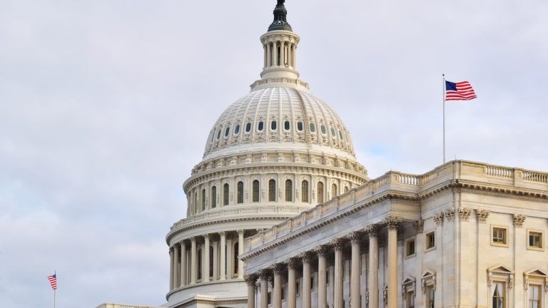 Banks Under Pressure From the Crypto World, Fear Replacement by Stablecoins