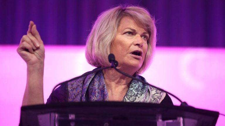 Cynthia Lummis Says Fed Is a ‘Giant Black Hole of Unaccountability’