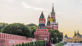 ‘16,000 sanctions… and Russia continues to move forward’ – American military analyst — RT Russia & Former Soviet Union