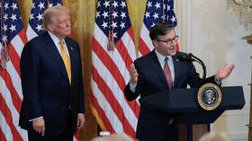 Trump issues Russia sanctions ultimatum to EU — RT World News