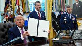 Pentagon chief orders urgent meeting of top generals — RT World News