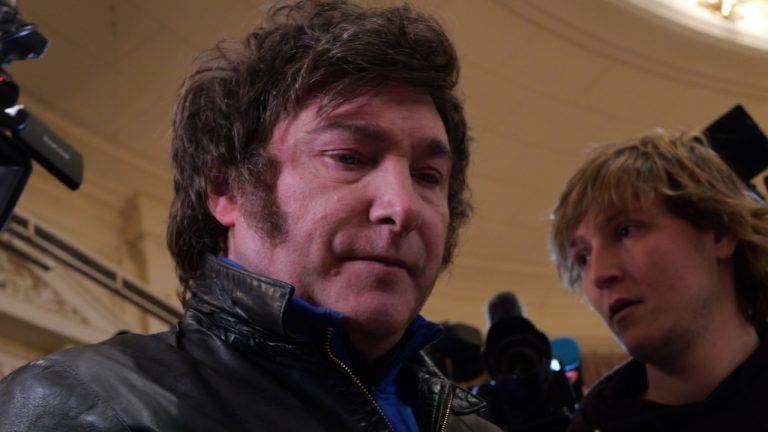 Argentine Peso Stumbles Following Milei’s Defeat in Buenos Aires