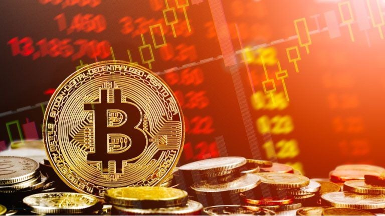 Bitcoin Hits Two-Month Low Amid 6M ETF Outflows and Bearish Pressure