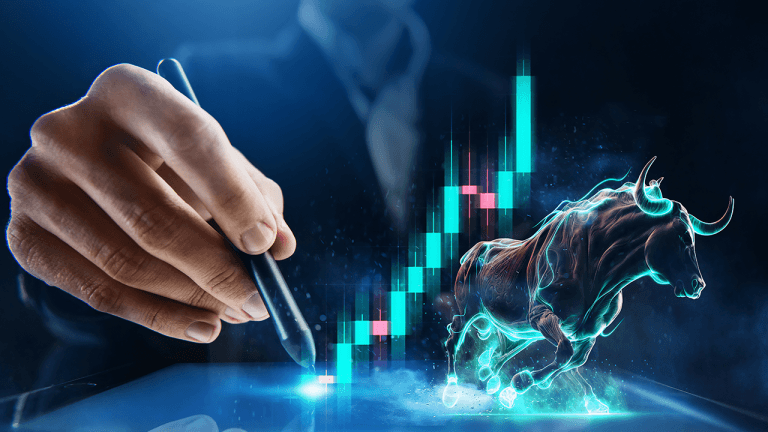 Bitcoin Rebounds, Altcoins Explode: Weekly Gains Push Market Cap Past  Trillion