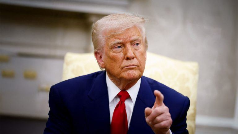 Trump Calls on NATO to Impose 100% Tariffs on China to End Russo‑Ukrainian War