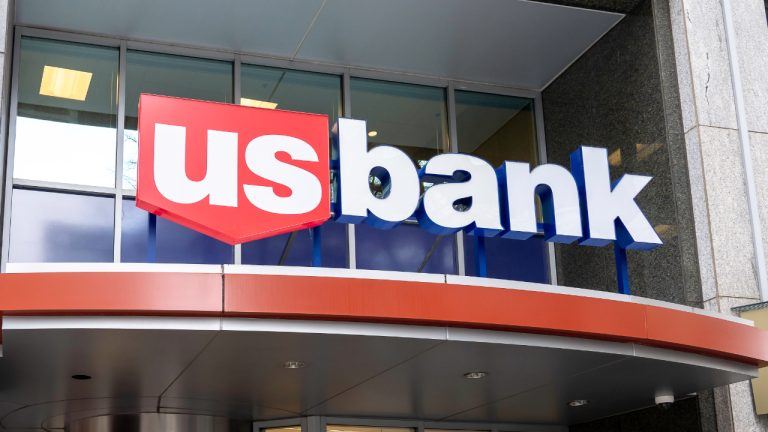 US Bank Powers Back Into Bitcoin Custody With .7T Institutional Strength