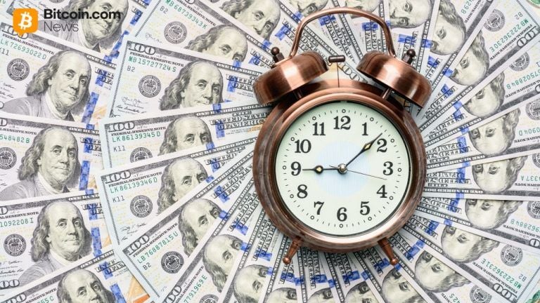 US Debt Surpasses T: Analyst Claims America Is ‘Going Broke’