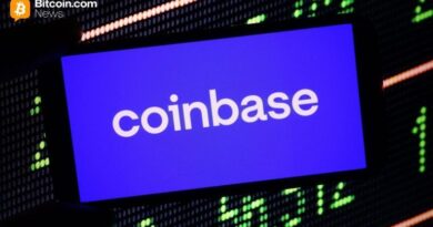 Coinbase-Adds-299-Million-in-Bitcoin-as-Q3-Earnings-Beat.jpg